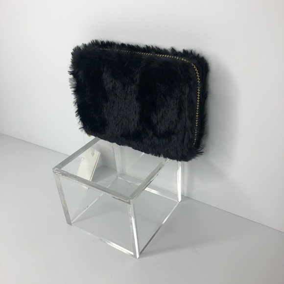 BLACK FAUX FUR MINI WALLET - Picture 3 of 4